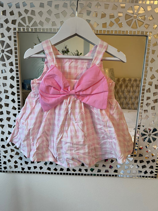 Large bow dress